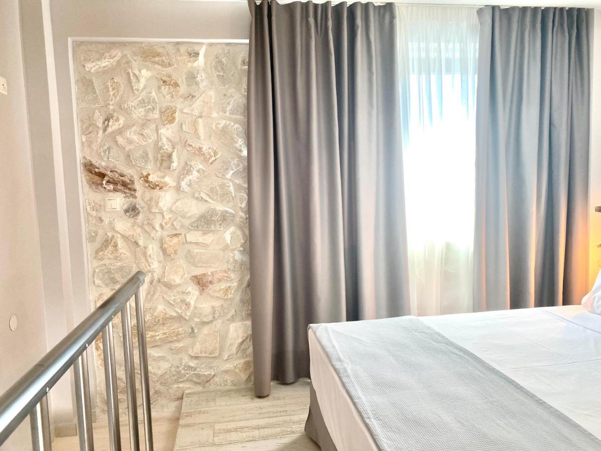Kali Thea Suites Neos Marmaras Exteriör bild